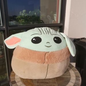 Original Squishmallows Star Wars Baby Yoda Jumbo Size 22“ Tall plush toy